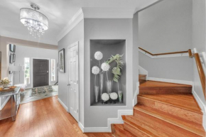 Spacious 6BR Getaway Near Houston's Best home